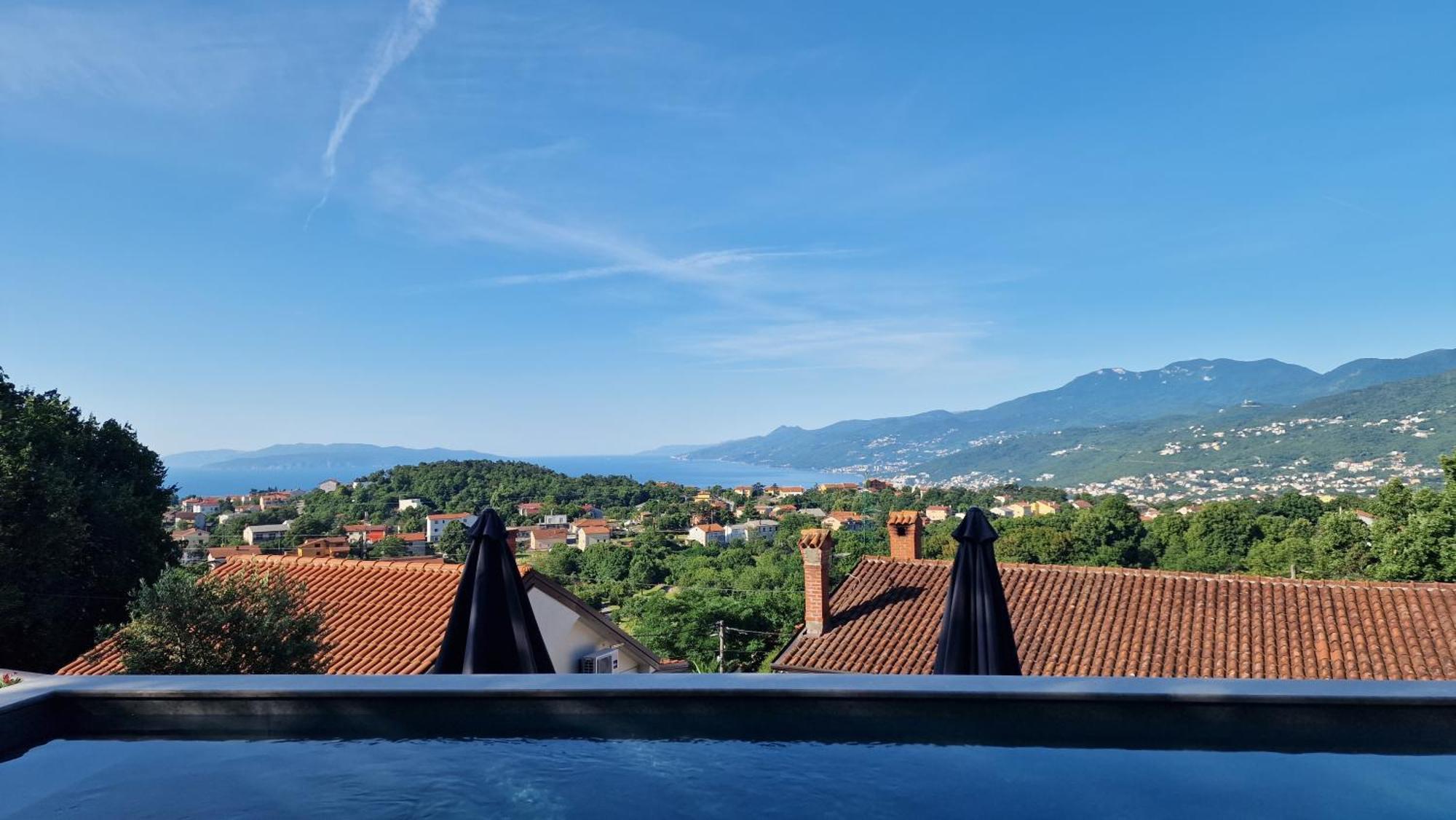 Srok Apartments With Pool Кастав Экстерьер фото