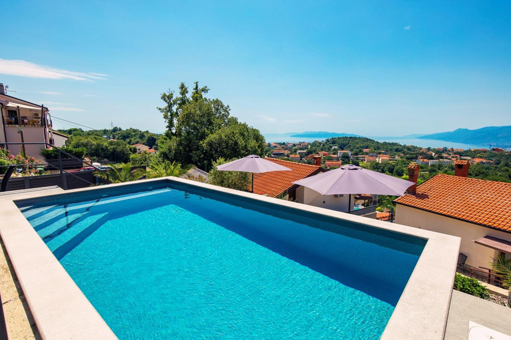 Srok Apartments With Pool Кастав Экстерьер фото